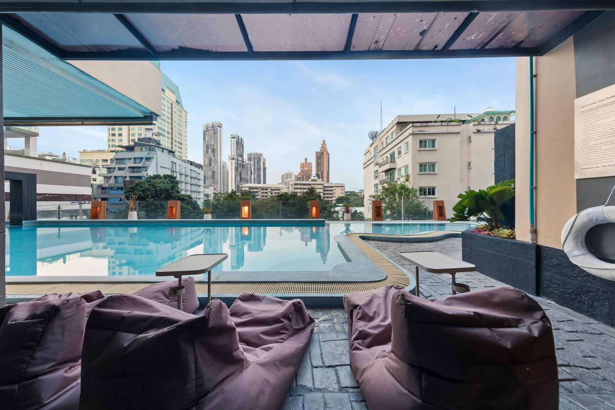 Golden Tulip Mandison Suites Bangkok Exteriör bild
