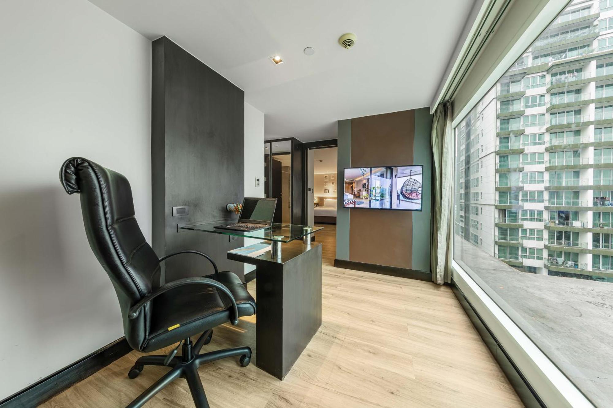 Golden Tulip Mandison Suites Bangkok Exteriör bild